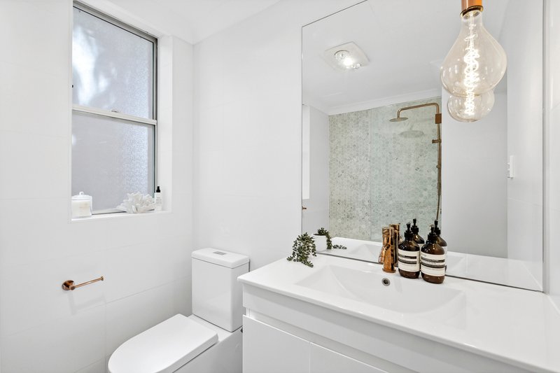 Photo - 4/13 Churchill Crescent, Cammeray NSW 2062 - Image 7