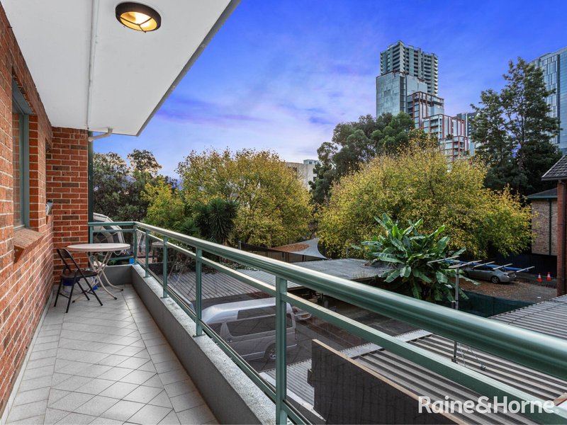 Photo - 4/13 Cowper Street, Parramatta NSW 2150 - Image 8