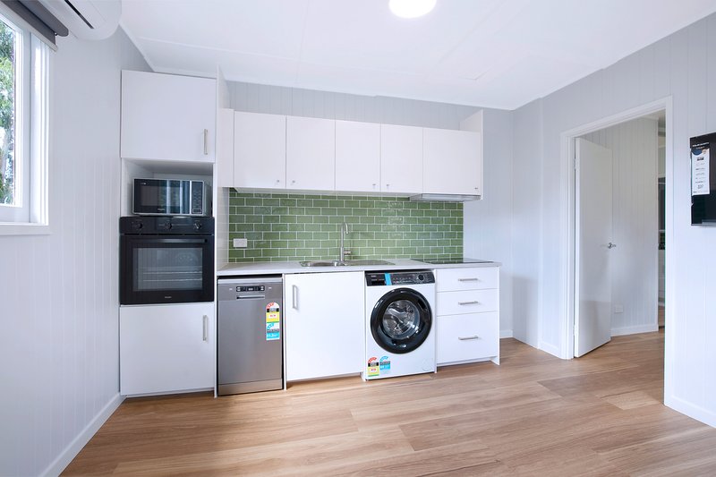 Photo - 4/13 Cremorne Road, Kedron QLD 4031 - Image 3