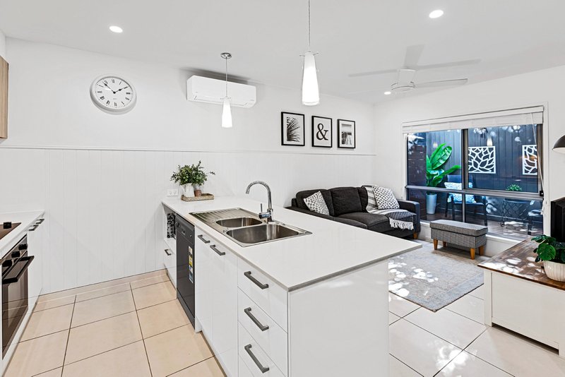 Photo - 4/13 Dulin Street, Maroochydore QLD 4558 - Image 3