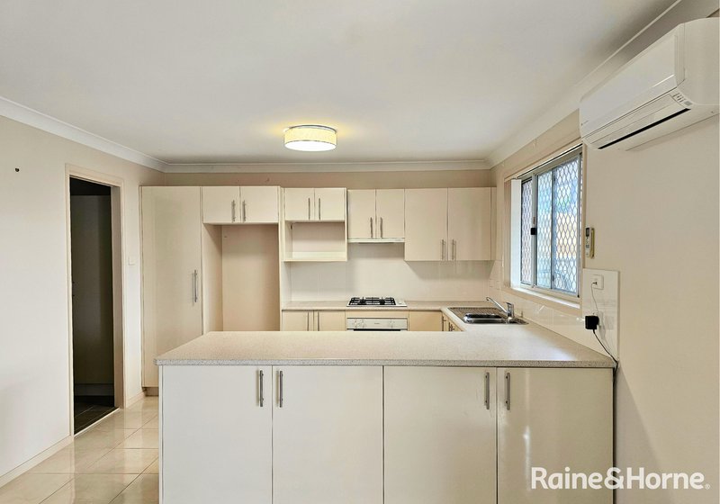 Photo - 4/13 Hannah Place, Worrigee NSW 2540 - Image 2