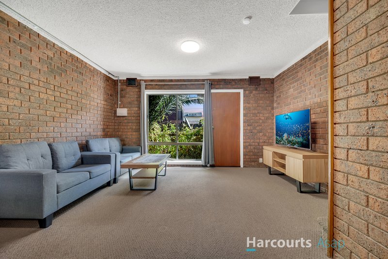 Photo - 4/13 Hemmings Street, Dandenong VIC 3175 - Image 2