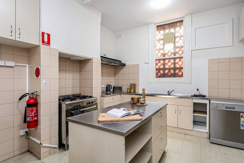 Photo - 4/13 Hutt Street, Adelaide SA 5000 - Image 7