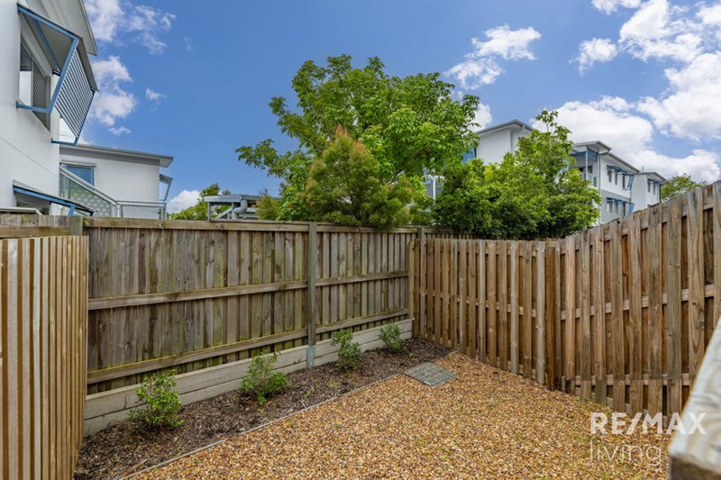 Photo - 4/13 Joyce Street, Burpengary QLD 4505 - Image 11