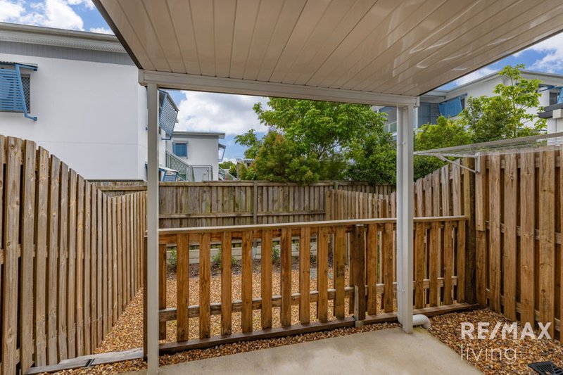 Photo - 4/13 Joyce Street, Burpengary QLD 4505 - Image 12