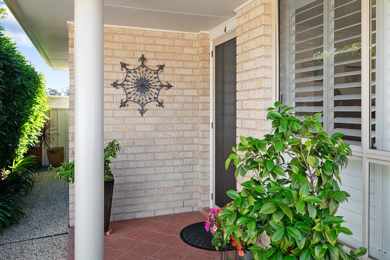 Photo - 4/13 Martin Street, Warners Bay NSW 2282 - Image 2