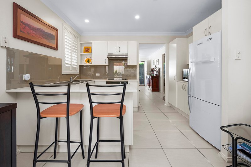 Photo - 4/13 Martin Street, Warners Bay NSW 2282 - Image 7