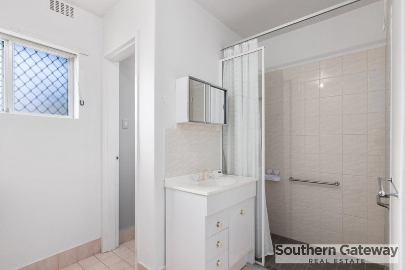 Photo - 4/13 Milton Place, Orelia WA 6167 - Image 16