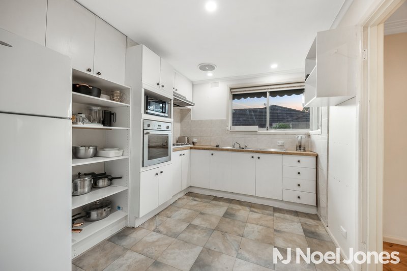 Photo - 4/13 Northcote Avenue, Balwyn VIC 3103 - Image 5