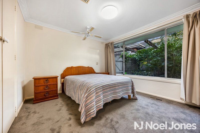 Photo - 4/13 Northcote Avenue, Balwyn VIC 3103 - Image 6