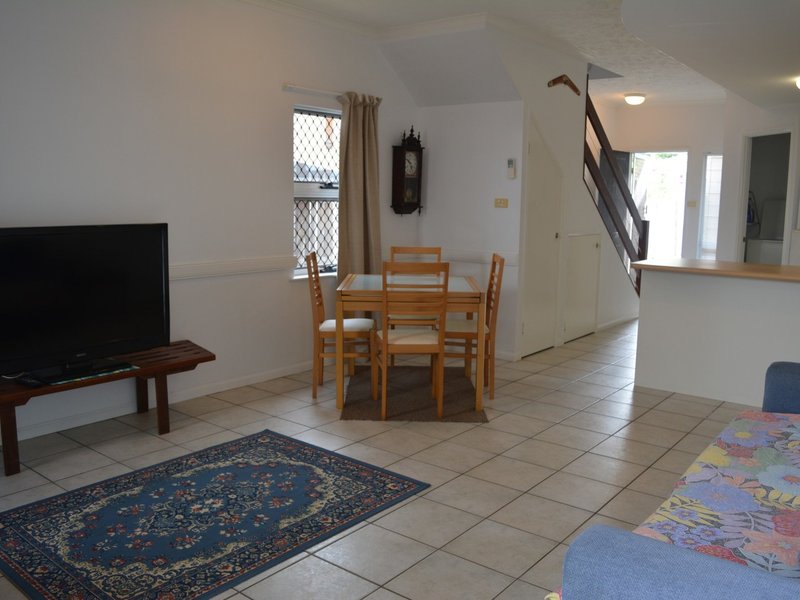 Photo - 4/13 Rutherford Street, Yorkeys Knob QLD 4878 - Image 2