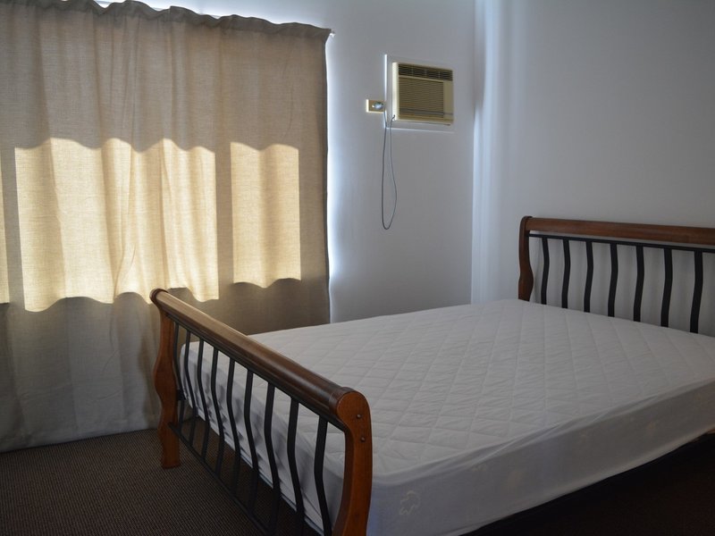 Photo - 4/13 Rutherford Street, Yorkeys Knob QLD 4878 - Image 9