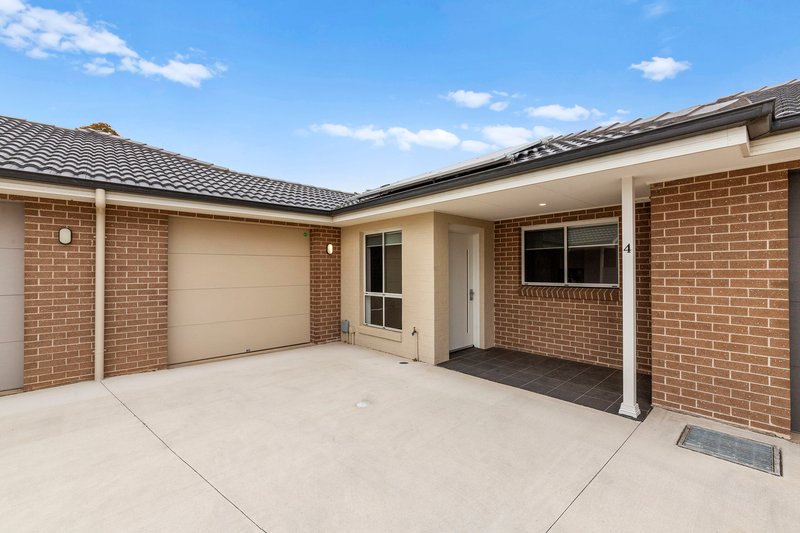 Photo - 4/13 Skyline Street, Gorokan NSW 2263 - Image 2
