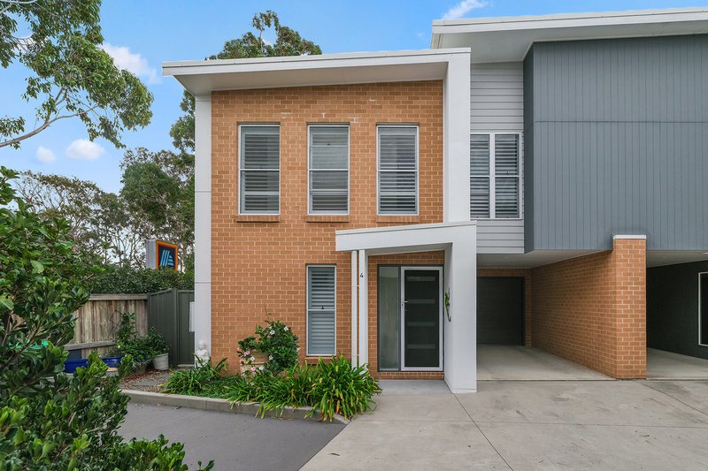 Photo - 4/13 St Andrews Way, Fletcher NSW 2287 - Image 1