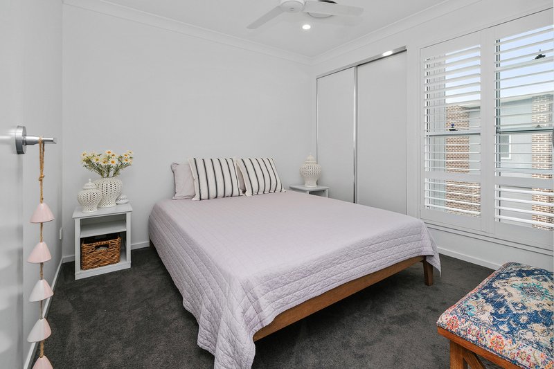 Photo - 4/13 St Andrews Way, Fletcher NSW 2287 - Image 7