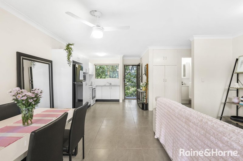 Photo - 4/13 Sutton Street, Chelmer QLD 4068 - Image 4