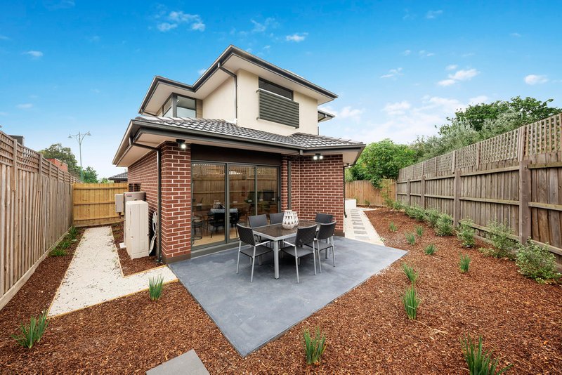 Photo - 4/13 Whitehorse Road, Blackburn VIC 3130 - Image 8