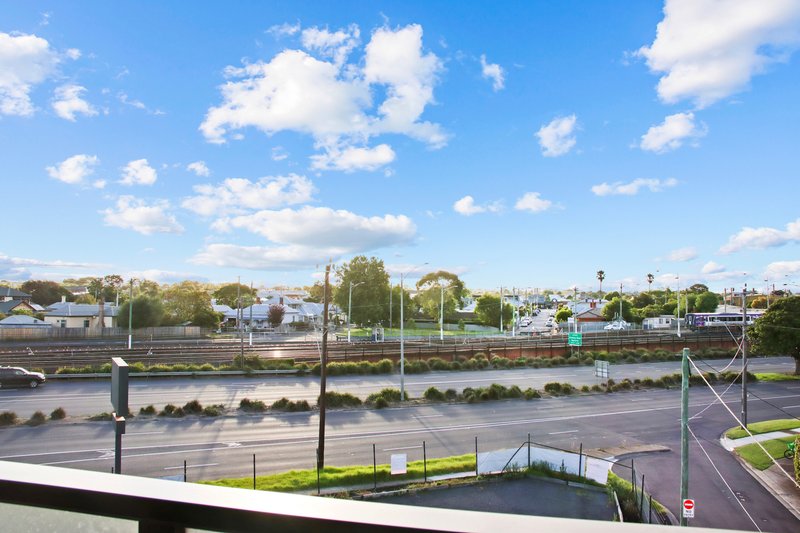 Photo - 4/13 York Street, Geelong VIC 3220 - Image 31