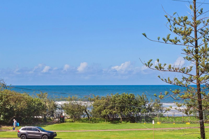 Photo - 4/130 Alexandra Parade, Alexandra Headland QLD 4572 - Image 4