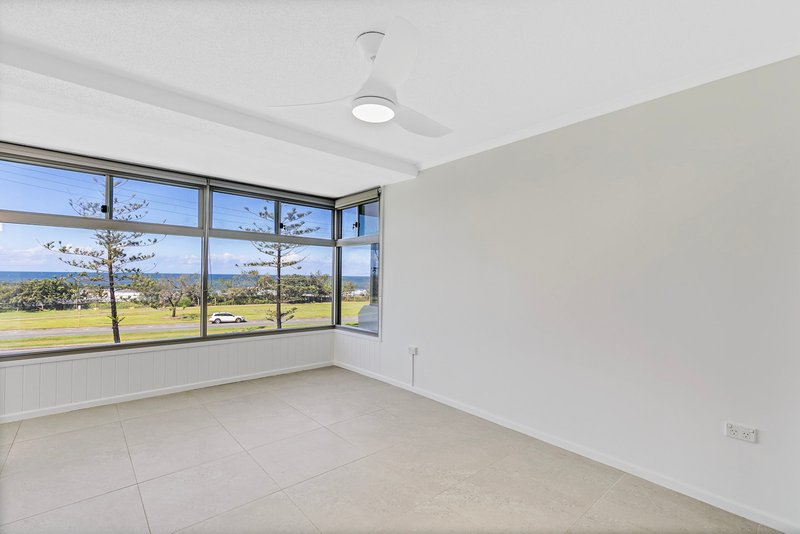 Photo - 4/130 Alexandra Parade, Alexandra Headland QLD 4572 - Image 11