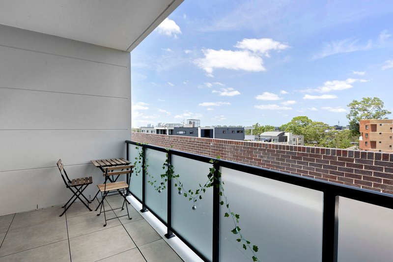 Photo - 413/1 Oxford Street, Blacktown NSW 2148 - Image 7