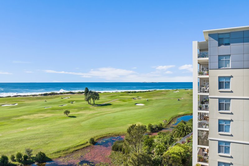 Photo - 413/1 Ross Street, Wollongong NSW 2500 - Image 1