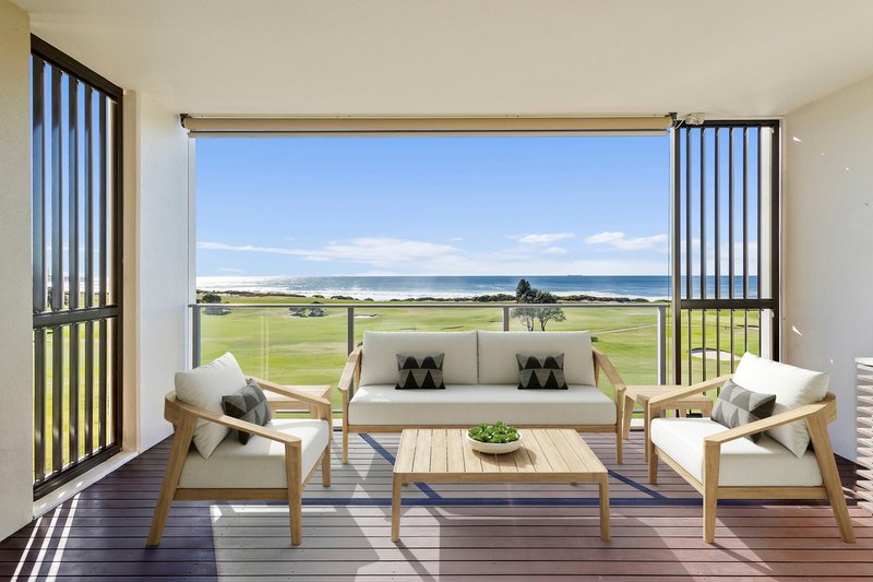 Photo - 413/1 Ross Street, Wollongong NSW 2500 - Image 3