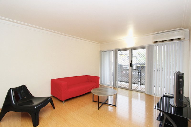 Photo - 4/131 Sylvan Road, Toowong QLD 4066 - Image 4