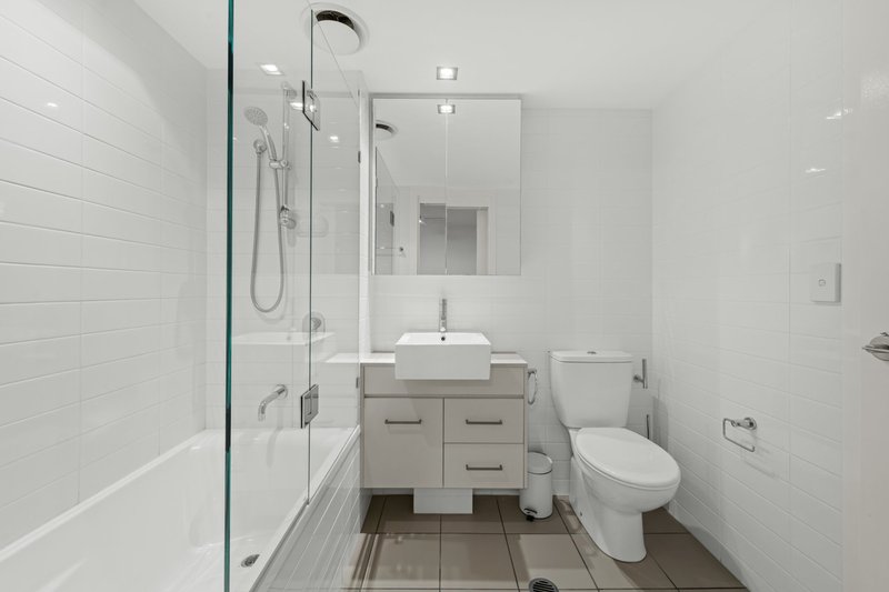 Photo - 413/23 Parkland Street, Nundah QLD 4012 - Image 14