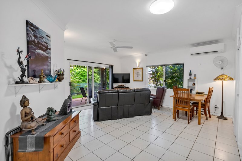 Photo - 4/133-135 Collins Avenue, Edge Hill QLD 4870 - Image 3