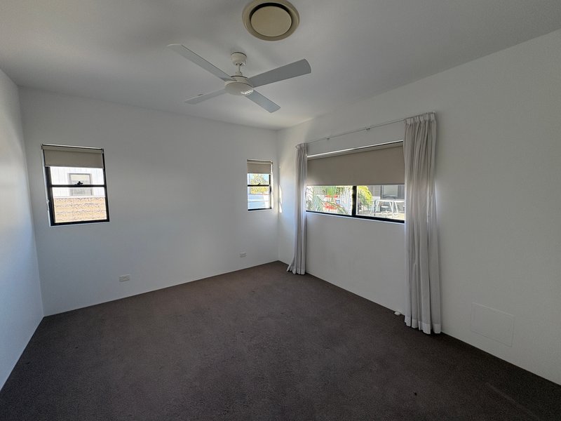 Photo - 4/134 Ridgeway Avenue, Southport QLD 4215 - Image 12