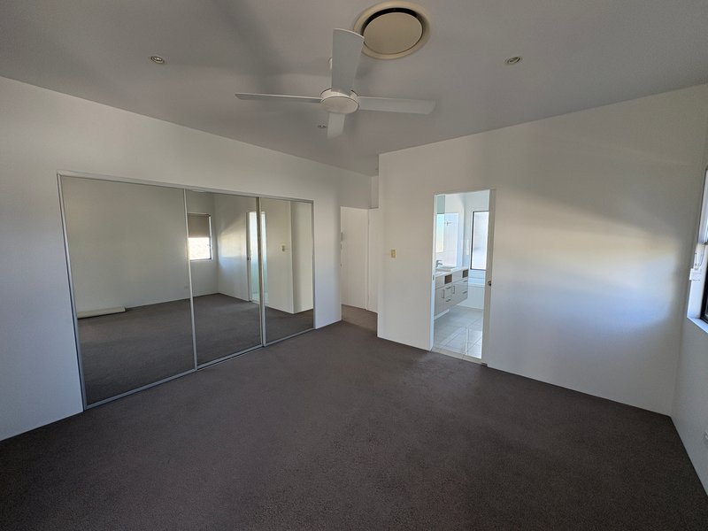 Photo - 4/134 Ridgeway Avenue, Southport QLD 4215 - Image 18