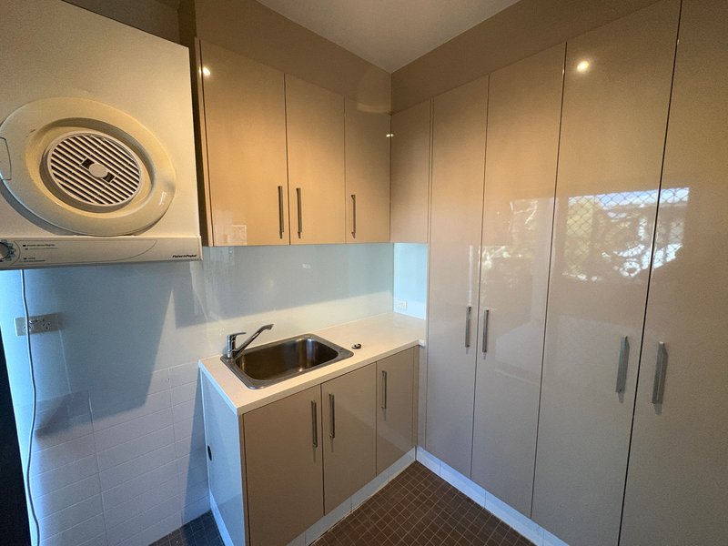 Photo - 4/134 Ridgeway Avenue, Southport QLD 4215 - Image 22