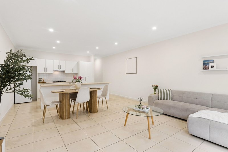 Photo - 4/135 Sanctuary Drive, Mawson Lakes SA 5095 - Image 2