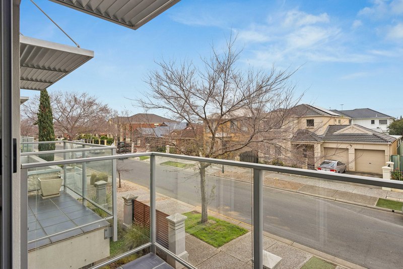 Photo - 4/135 Sanctuary Drive, Mawson Lakes SA 5095 - Image 9