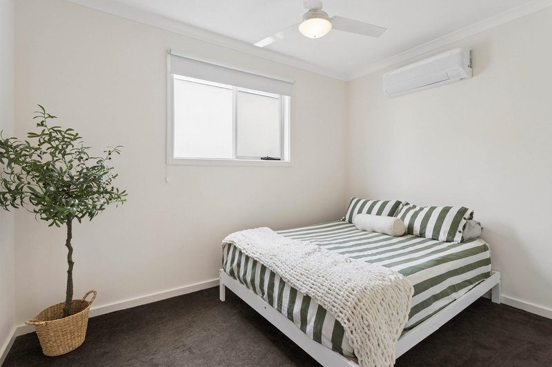 Photo - 4/135 Sanctuary Drive, Mawson Lakes SA 5095 - Image 11