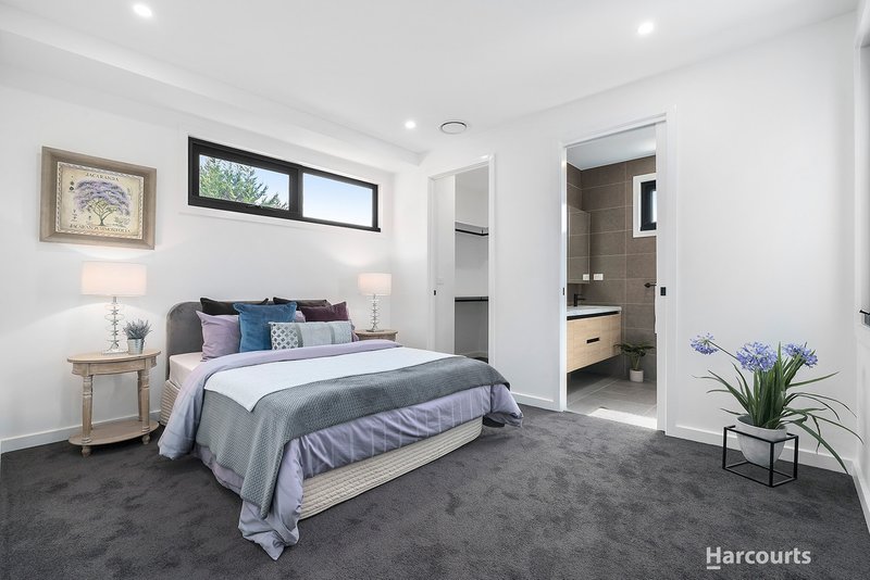 Photo - 4/136 Parker Street, Templestowe VIC 3106 - Image 5