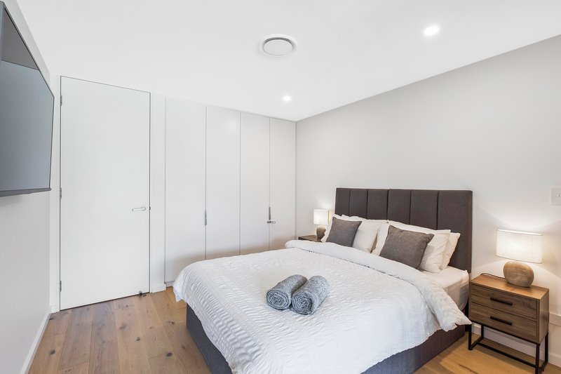 Photo - 413/6 Pine Tree Lane, Terrigal NSW 2260 - Image 6