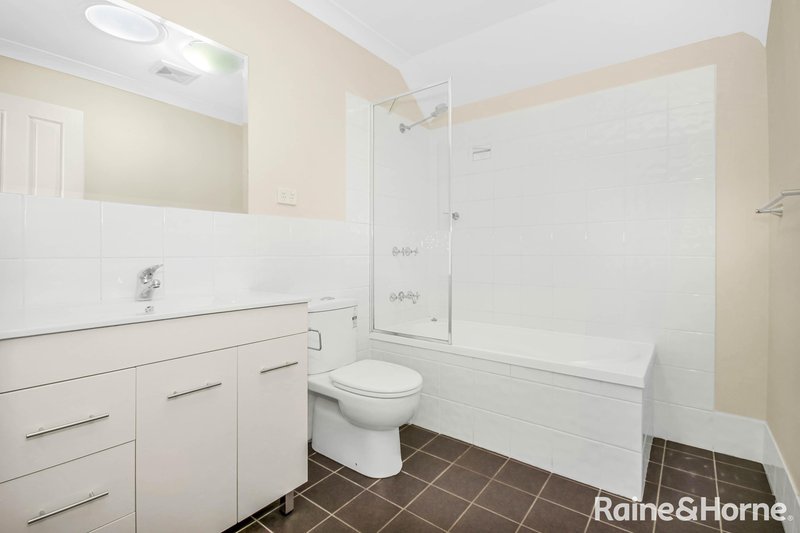Photo - 4/138-140 Victoria Street, Werrington NSW 2747 - Image 4