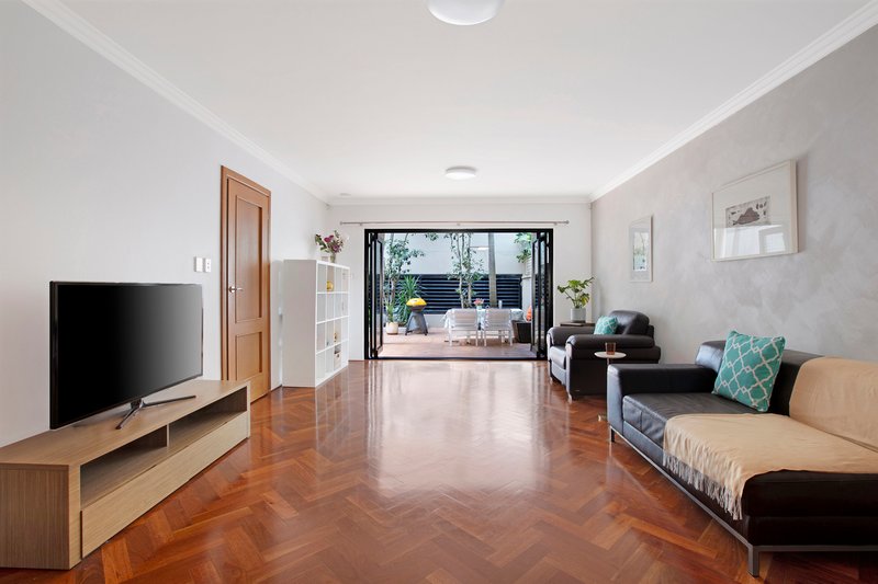Photo - 4/139-141 Trafalgar Street, Annandale NSW 2038 - Image 9
