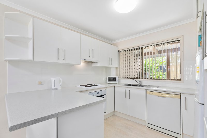 Photo - 4/139 Moorindil Street, Tewantin QLD 4565 - Image 10