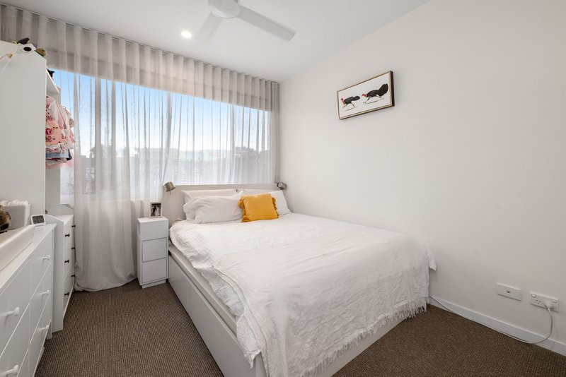Photo - 413/986 Wynnum Road, Cannon Hill QLD 4170 - Image 12