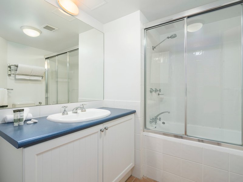 Photo - 413/99 Griffith Street, Coolangatta QLD 4225 - Image 8