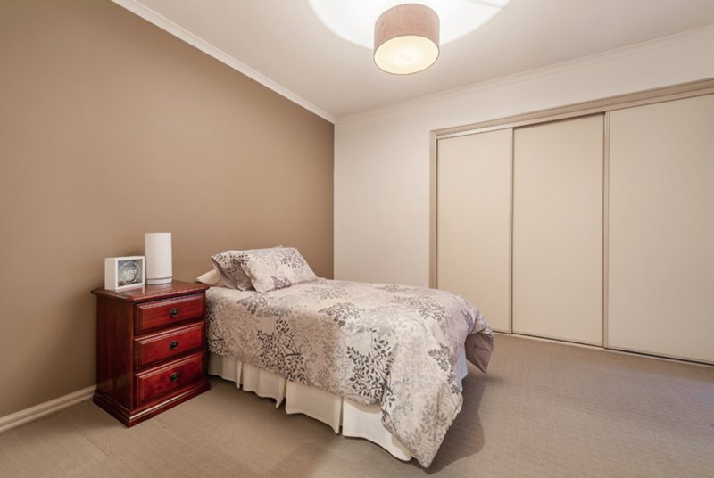 Photo - 4/13A O'Connor Street, Reservoir VIC 3073 - Image 7