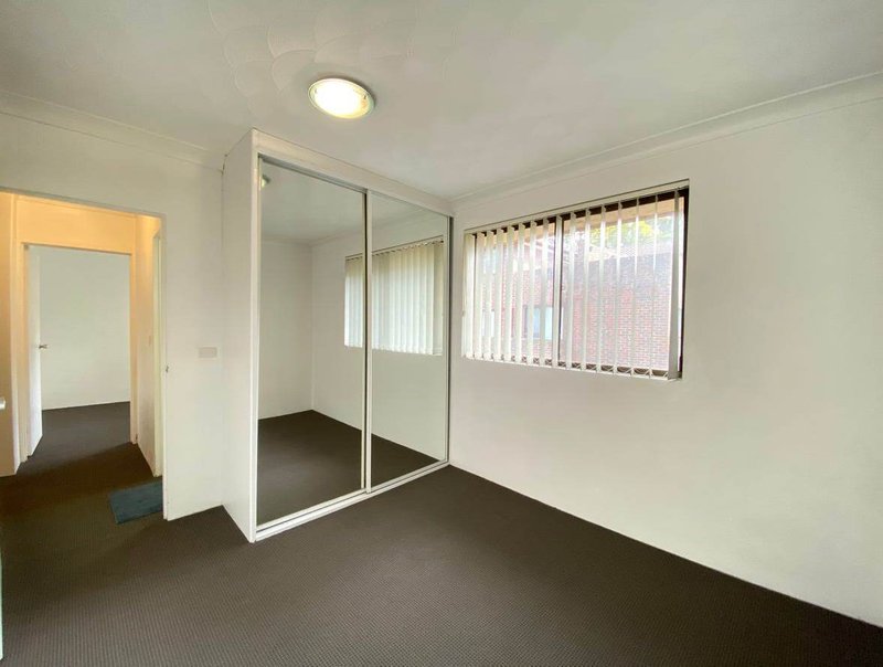 Photo - 4/14-16 Jessie Street, Westmead NSW 2145 - Image 6