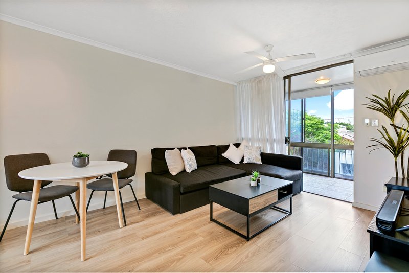 Photo - 4/14-18 Anzac Avenue, Maroochydore QLD 4558 - Image 4