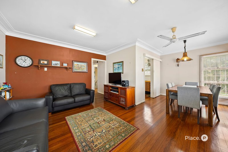 Photo - 414 Chatsworth Road, Coorparoo QLD 4151 - Image 4