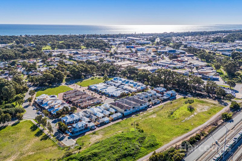 Photo - 4/14 Cottage Street, Mandurah WA 6210 - Image 29