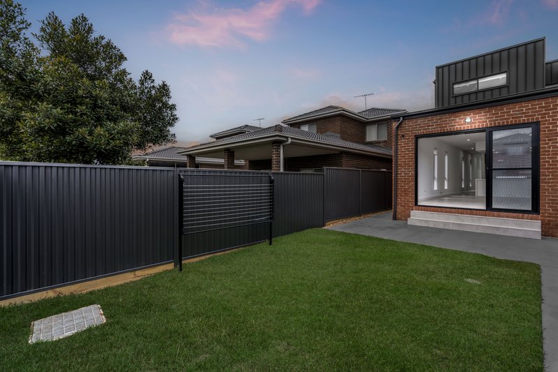 Photo - 4/14 Flanagan Avenue, Moorebank NSW 2170 - Image 9