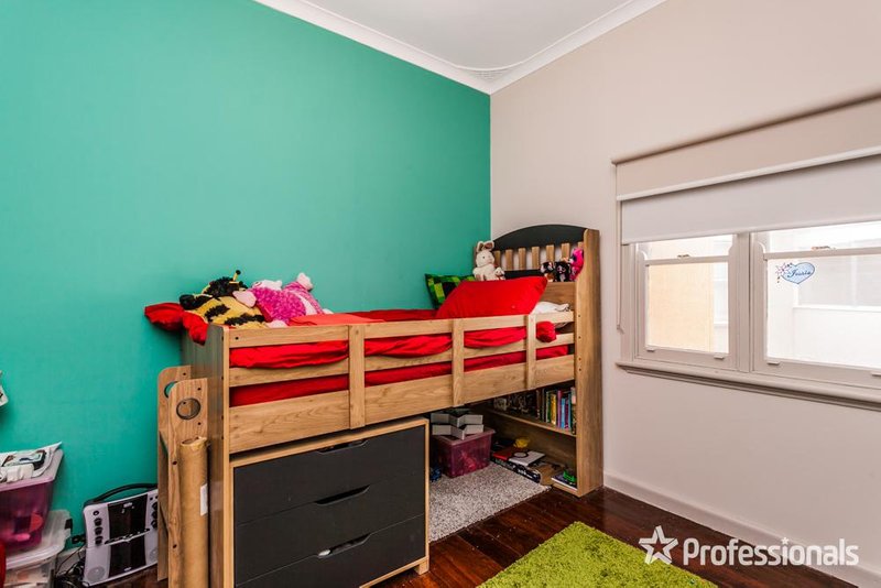 Photo - 4/14 Florence Street, Rockingham WA 6168 - Image 6